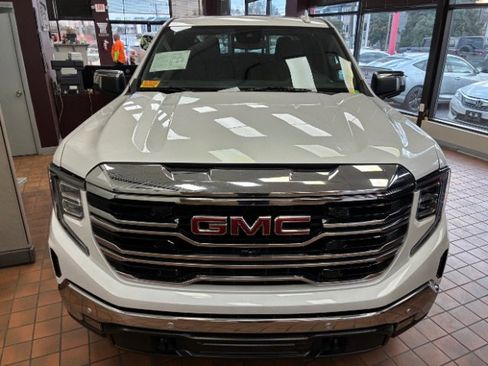 Used 2022 GMC Sierra 1500 SLT w/ SLT Premium Plus Package image 39