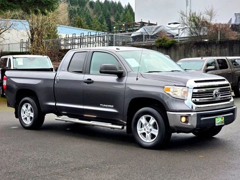 Used 2016 Toyota Tundra SR5 image 1