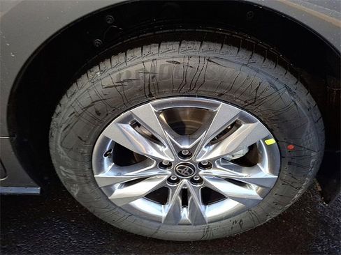 New 2026 Toyota Sienna Limited image 6