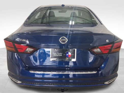 Used 2019 Nissan Altima 2.5 S FWD image 6
