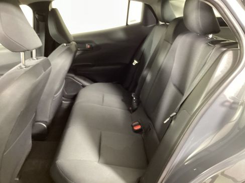 Used 2025 Toyota Prius LE FWD image 29