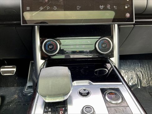 Used 2023 Land Rover Range Rover Long Wheelbase SE AWD/4WD image 15
