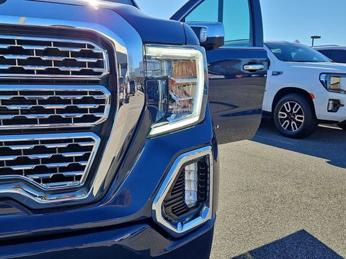 Used 2021 GMC Sierra 1500 Denali w/ Technology Package image 11