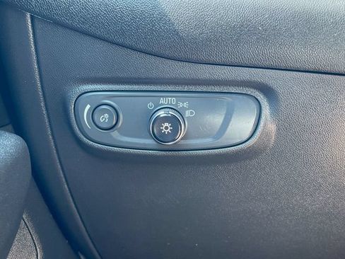Used 2023 Chevrolet Equinox LT AWD/4WD image 18