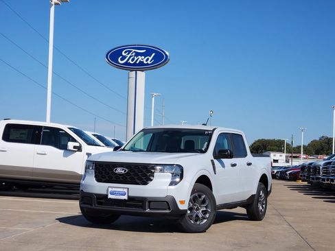 New 2025 Ford Maverick XLT w/ XLT Luxury Package image 2