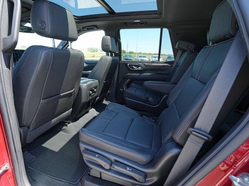 Used 2022 Chevrolet Tahoe RST w/ Luxury Package AWD/4WD image 18