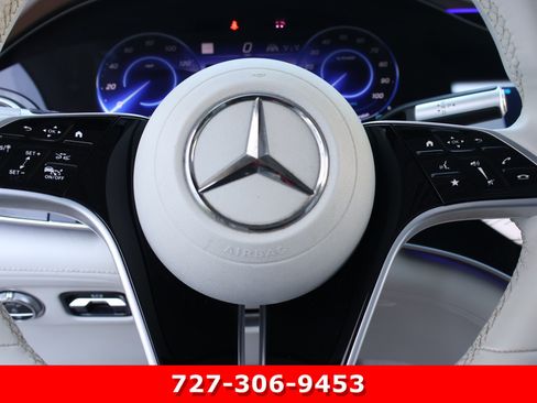 Used 2023 Mercedes-Benz EQS 580 4MATIC SUV image 26