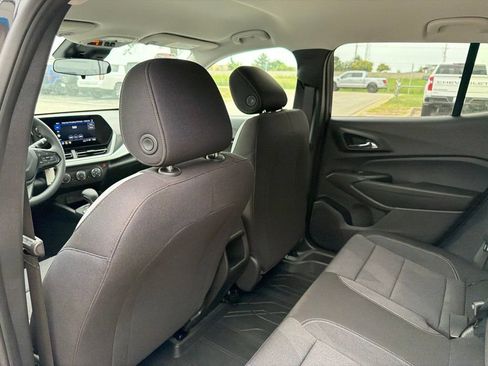 New 2026 Chevrolet Trax LS w/ LS Convenience Package FWD image 12