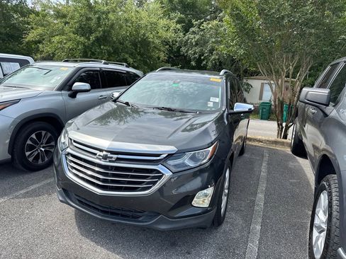 Used 2018 Chevrolet Equinox Premier FWD image 1