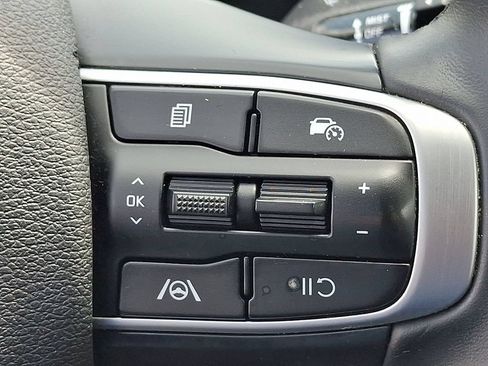 Used 2023 Kia Sportage EX AWD/4WD image 23