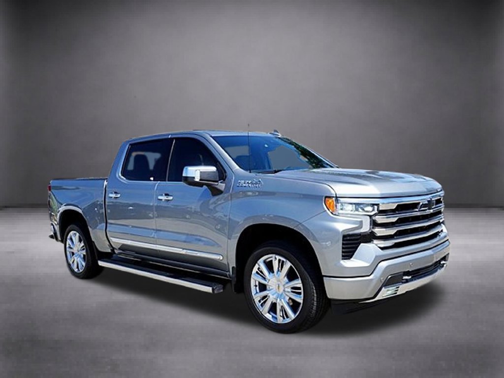 Used 2024 Chevrolet Silverado 1500 High Country w/ High Country Premium Package AWD/4WD image 2