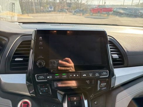 Used 2024 Honda Odyssey EX image 8