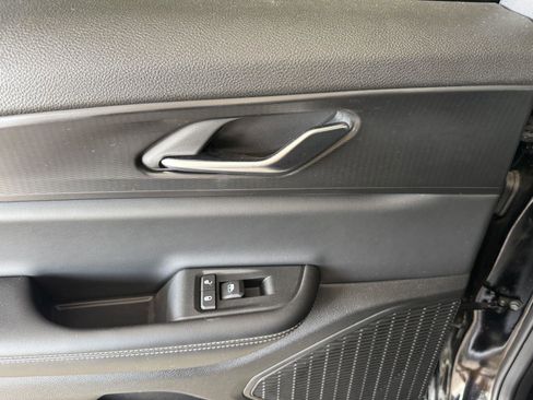 Used 2025 Jeep Grand Cherokee Laredo X w/ Luxury Tech Group I image 28