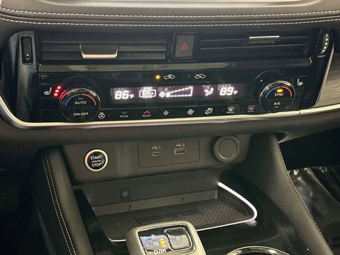 Used 2023 Nissan Rogue Platinum w/ Platinum Premium Package image 26