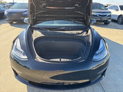 Used 2022 Tesla Model 3 image 9