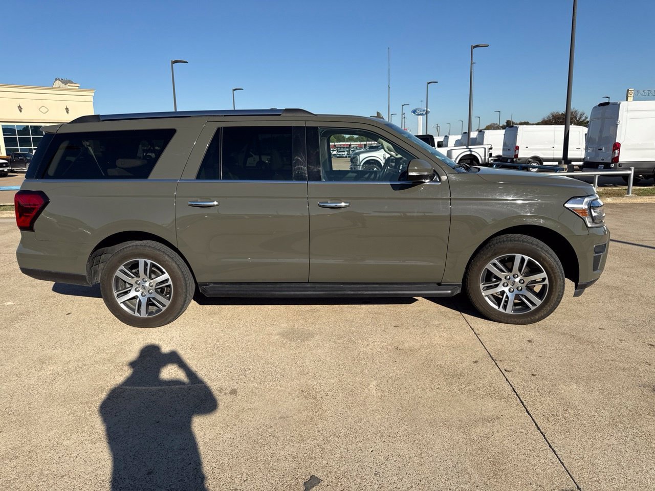Used 2024 Ford Expedition Max Limited RWD image 18