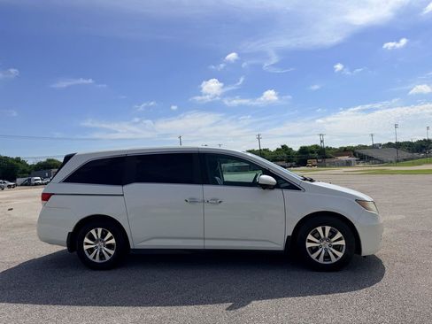Used 2017 Honda Odyssey EX-L image 2