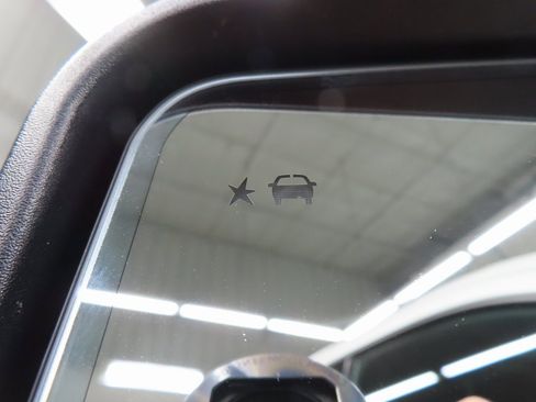 Used 2020 Chevrolet Silverado 2500 LTZ w/ LTZ Premium Package image 76