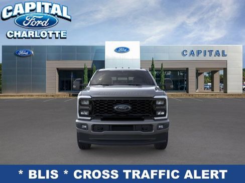 New 2026 Ford F250 Lariat w/ Black Appearance Package AWD/4WD image 6