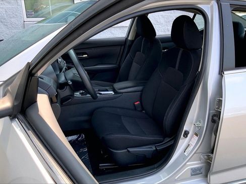 Certified 2023 Nissan Sentra SV image 18