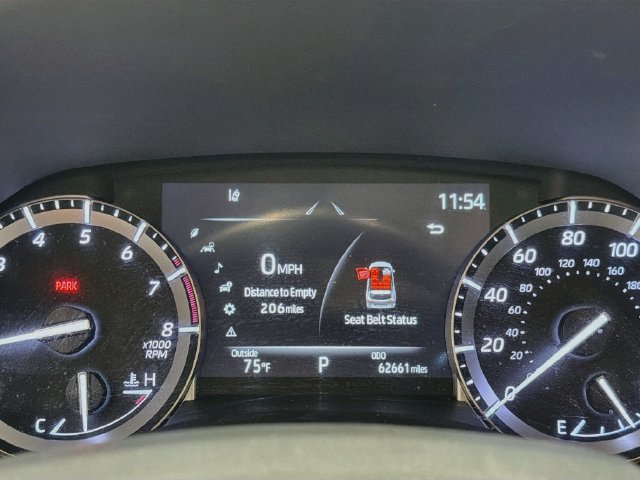 Used 2022 Toyota Highlander XLE AWD/4WD image 10