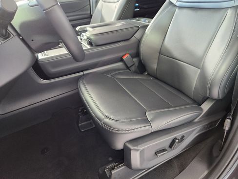 New 2025 Ford Expedition Platinum w/ Stealth Appearance Package image 12