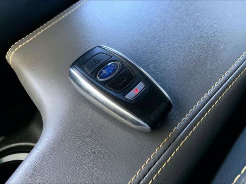 Used 2021 Subaru Crosstrek 2.5i Sport w/ Moonroof Package image 14