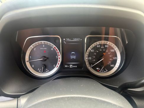 Used 2016 Nissan Titan SV RWD image 26