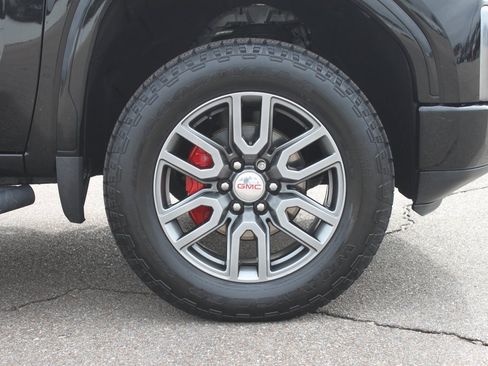 Used 2020 GMC Sierra 1500 AT4 w/ AT4 Premium Package image 5