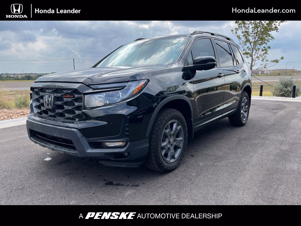 Certified 2025 Honda Passport TrailSport image 1