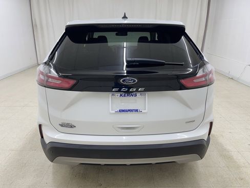 Used 2021 Ford Edge SEL image 4