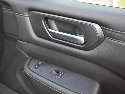 New 2026 Nissan Armada SV image 48