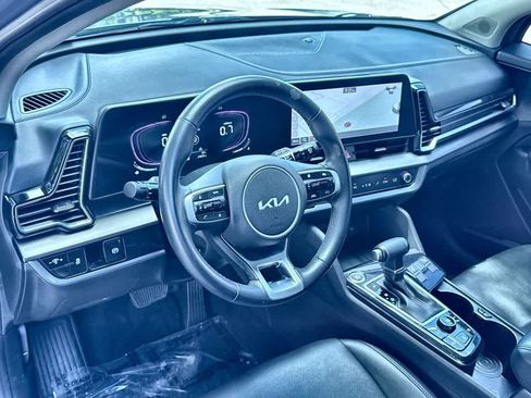 Used 2024 Kia Sportage EX FWD image 13