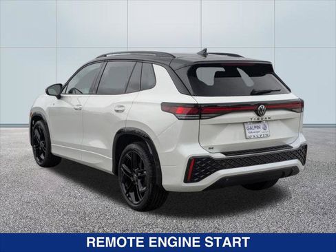 New 2026 Volkswagen Tiguan SE R-Line FWD image 3