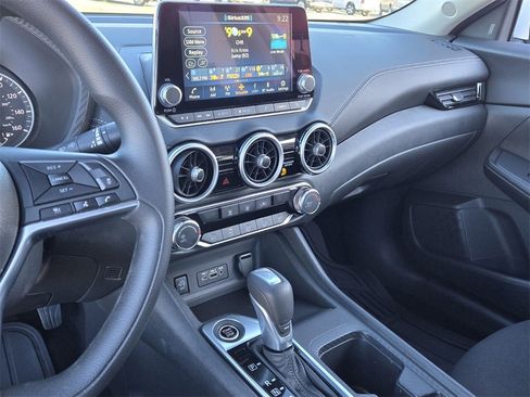 Used 2025 Nissan Sentra SV image 20