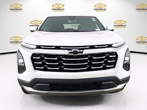 Used 2025 Chevrolet Equinox LT FWD image 2