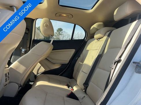 Used 2020 Mercedes-Benz GLA 250 image 3