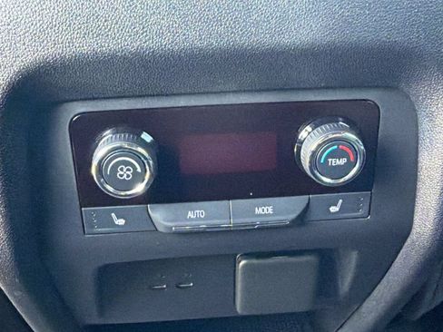 Used 2025 Chevrolet Traverse RS w/ LPO, Floor Liner Package FWD image 20