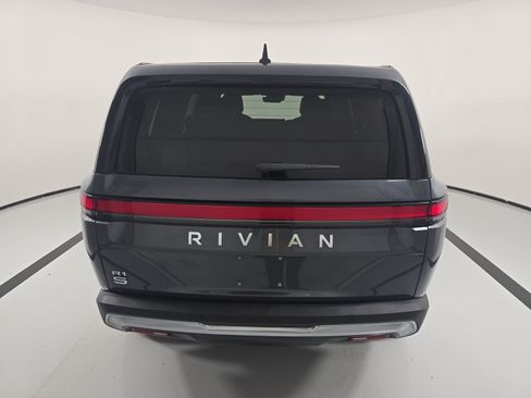 Used 2024 Rivian R1S Adventure AWD/4WD image 4