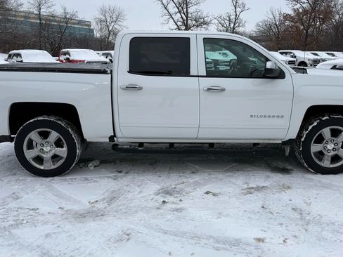 Used 2018 Chevrolet Silverado 1500 LT w/ LT Eassist Package image 9
