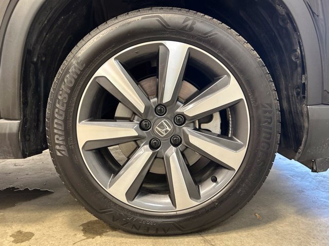 Certified 2025 Honda Pilot Touring image 12