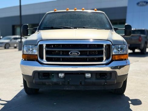 Used 2001 Ford F350 XLT image 3
