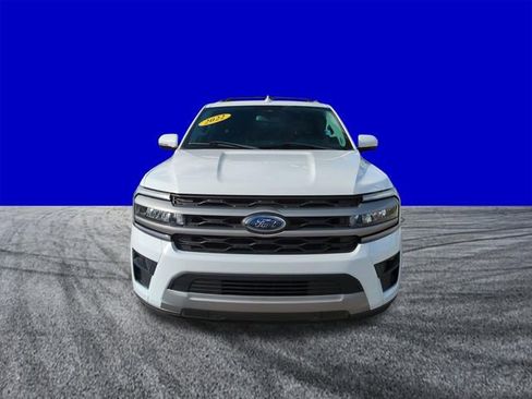 Certified 2022 Ford Expedition XLT RWD image 9
