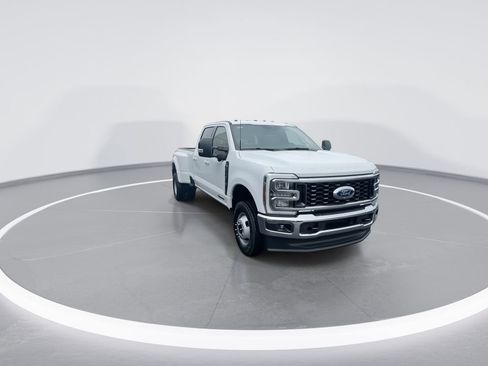 New 2026 Ford F350 XLT w/ XLT Premium Package image 2