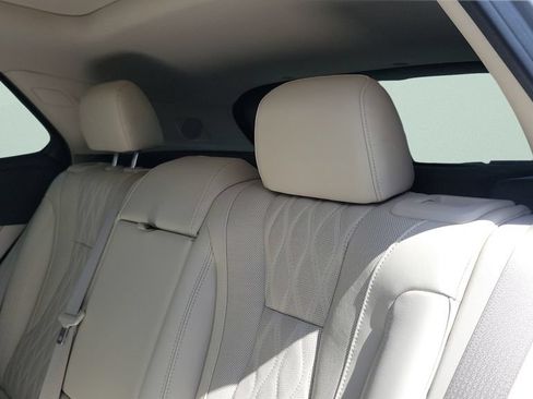 Used 2023 Buick Envision Avenir FWD image 10