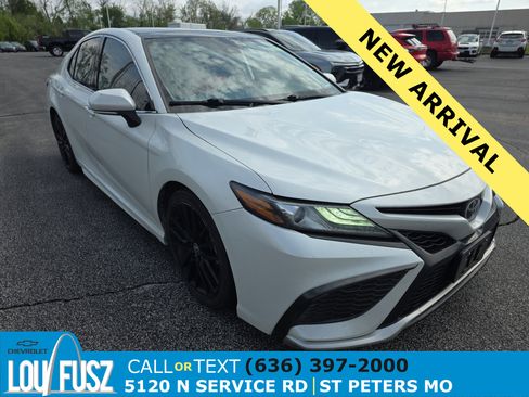 Used 2021 Toyota Camry XSE image 1