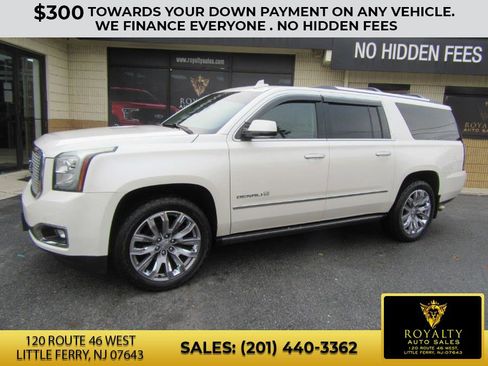 Used 2015 GMC Yukon XL Denali w/ Premium Package image 1