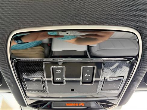 New 2026 Land Rover Range Rover Sport SE AWD/4WD image 18