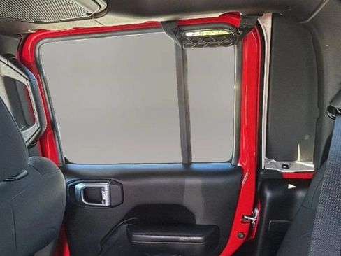 Used 2023 Jeep Gladiator Sport AWD/4WD image 38