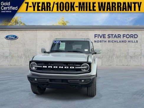 Used 2024 Ford Bronco Outer Banks image 4